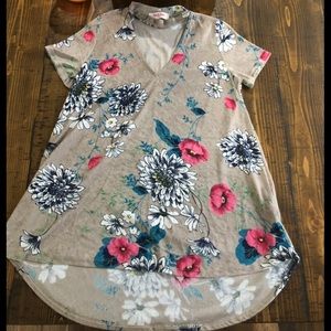 🌿GUC Women’s Velvet T-shirt, size S🌿